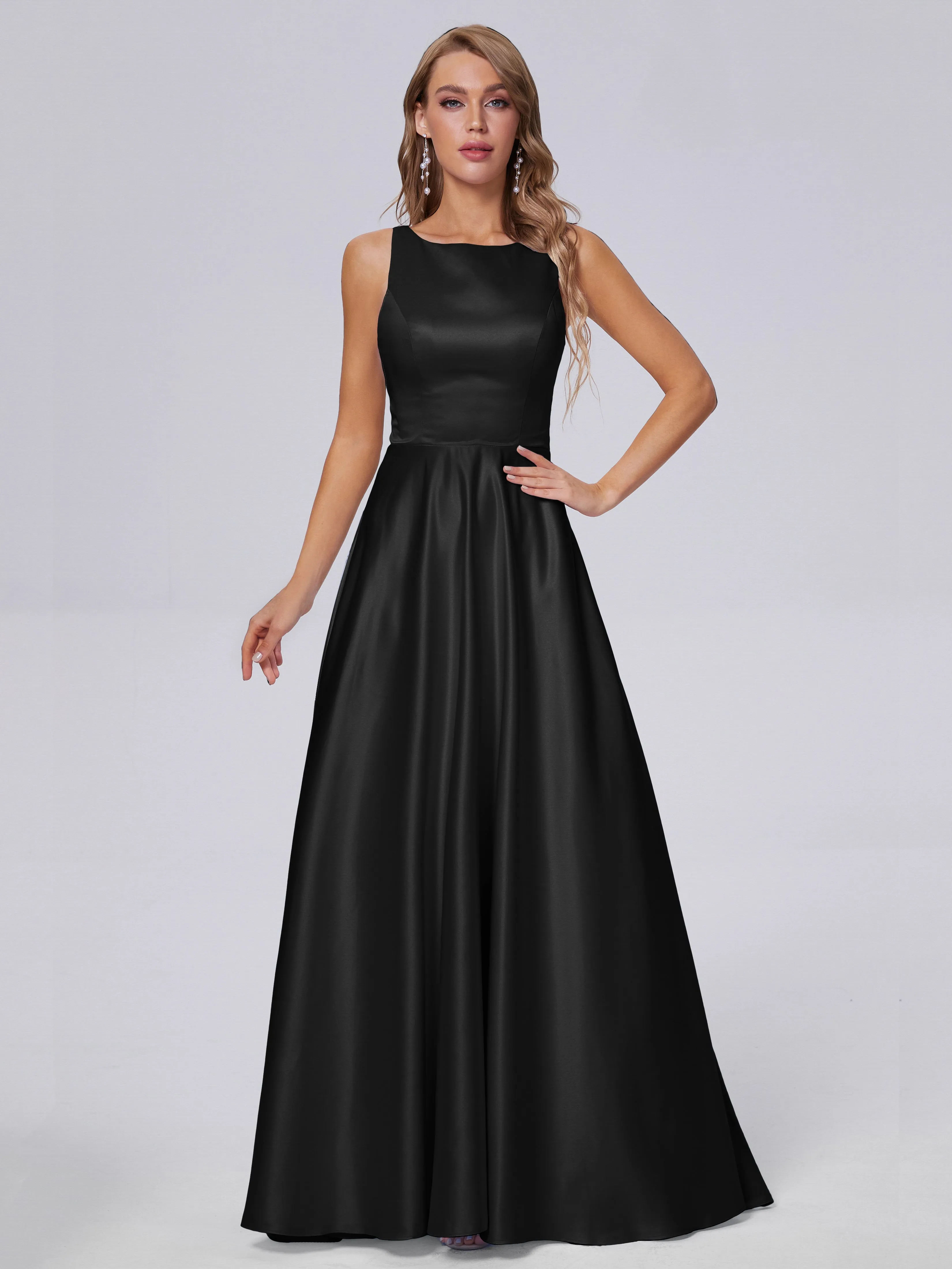 Charming Sleeveless Satin Bridesmaid Dresses