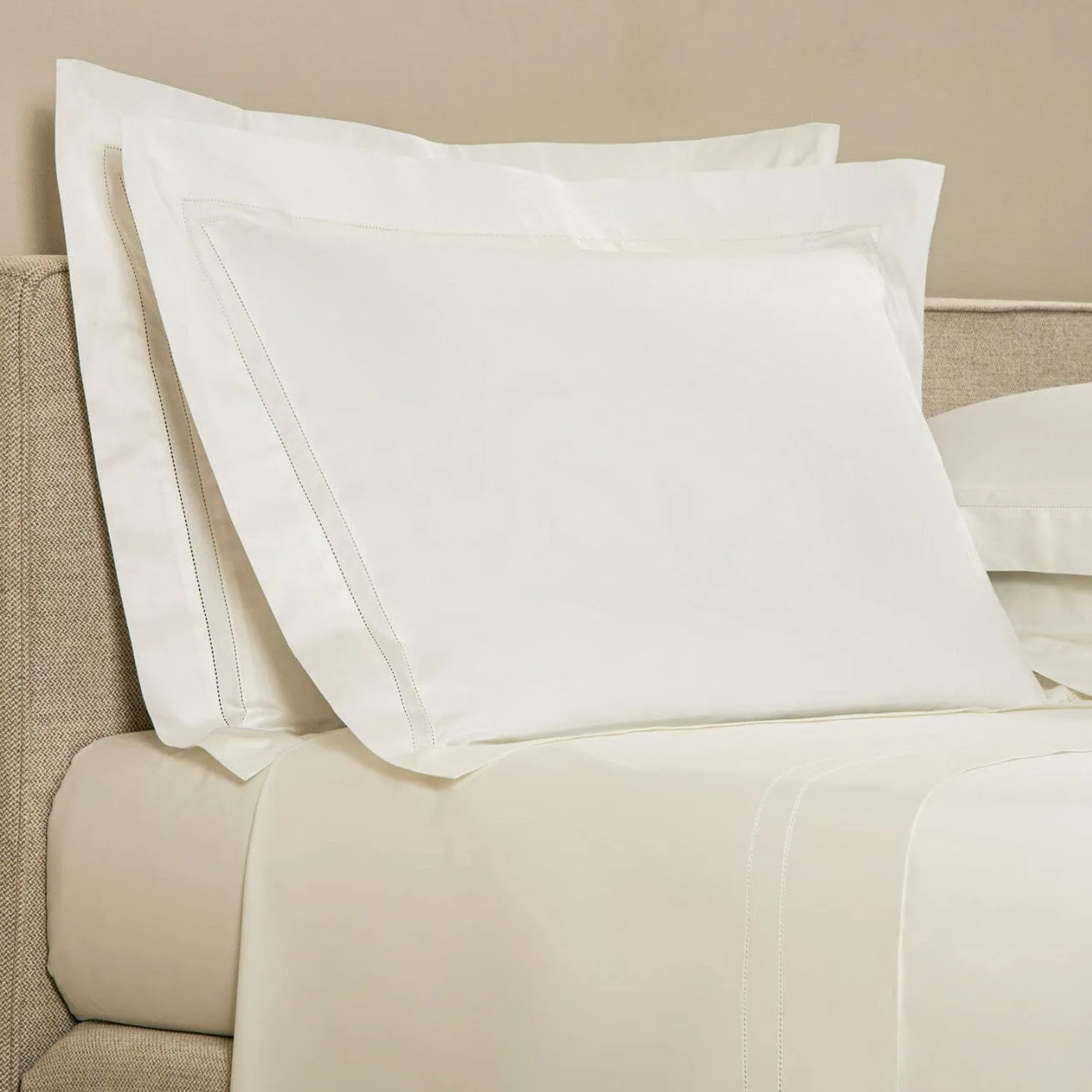 Doppio Ajour Milk Bedding by Frette