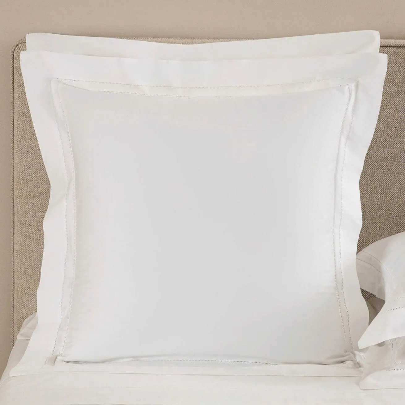 Doppio Ajour Milk Bedding by Frette