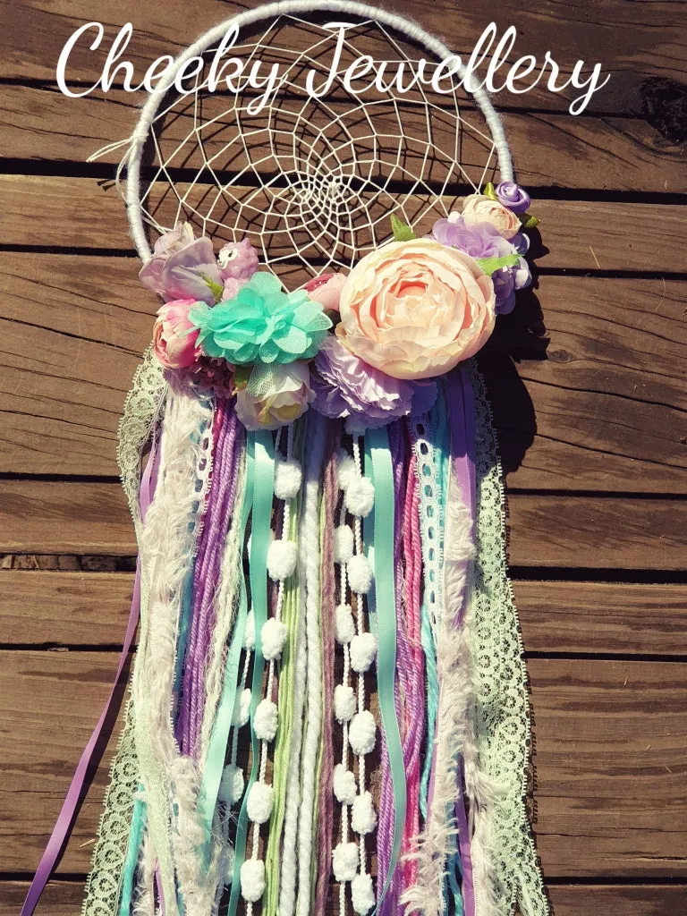 Gorgeous Llama dreamcatcher