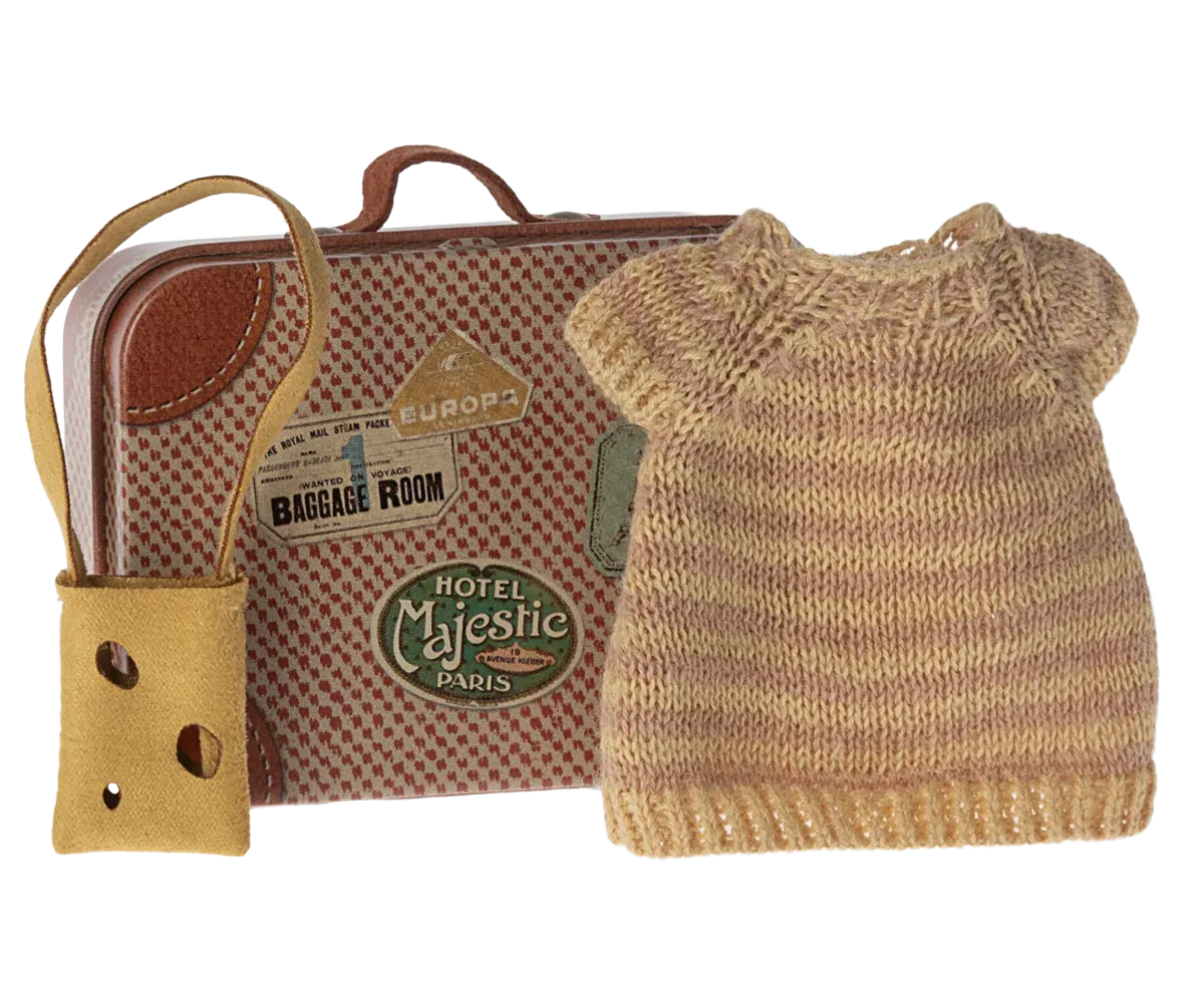 Knitted Dress and Bag in Suitcase, Big Sister Mouse