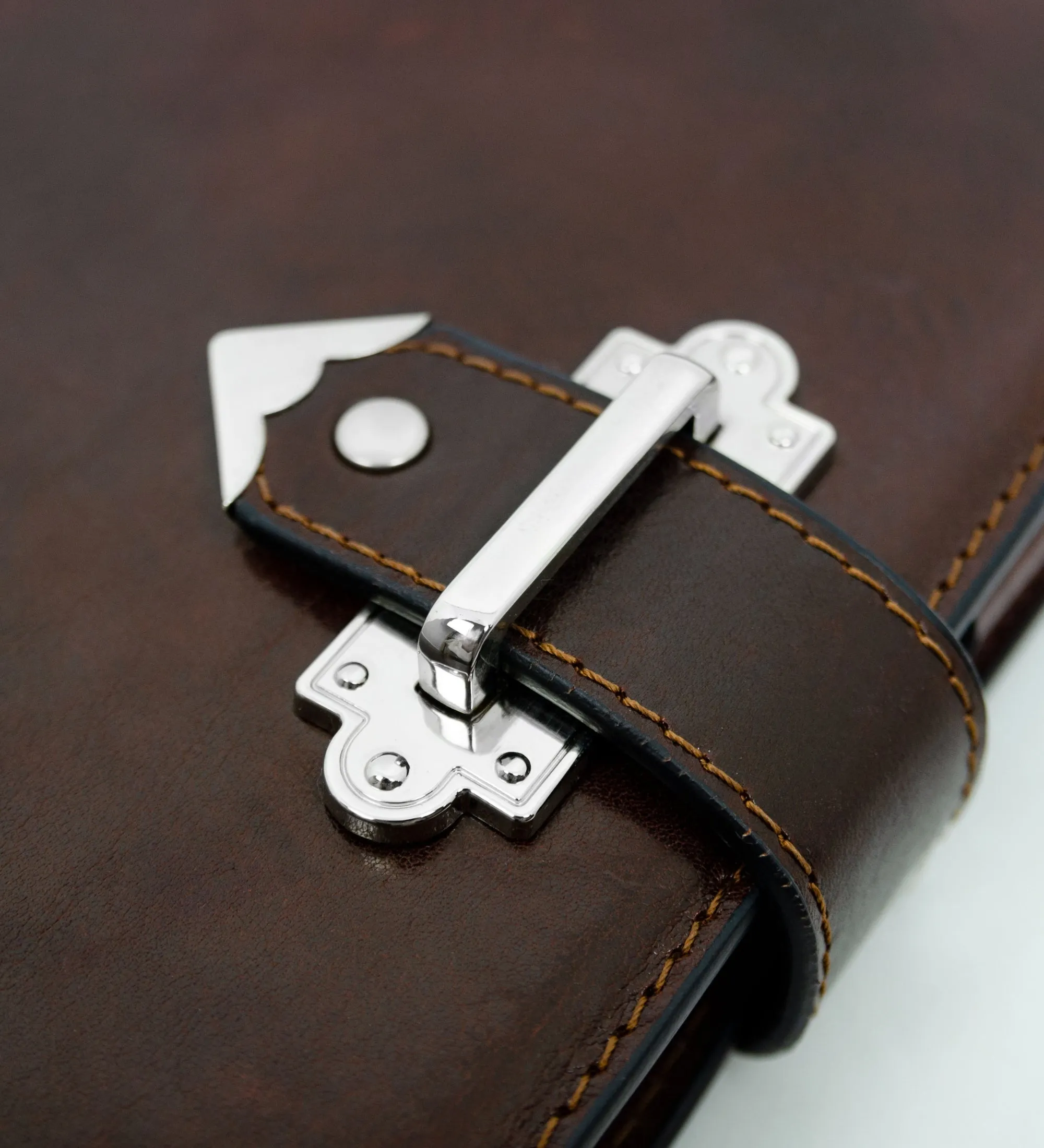 Leather Journal with Refillable A5 Notepad - In Search of Lost Time