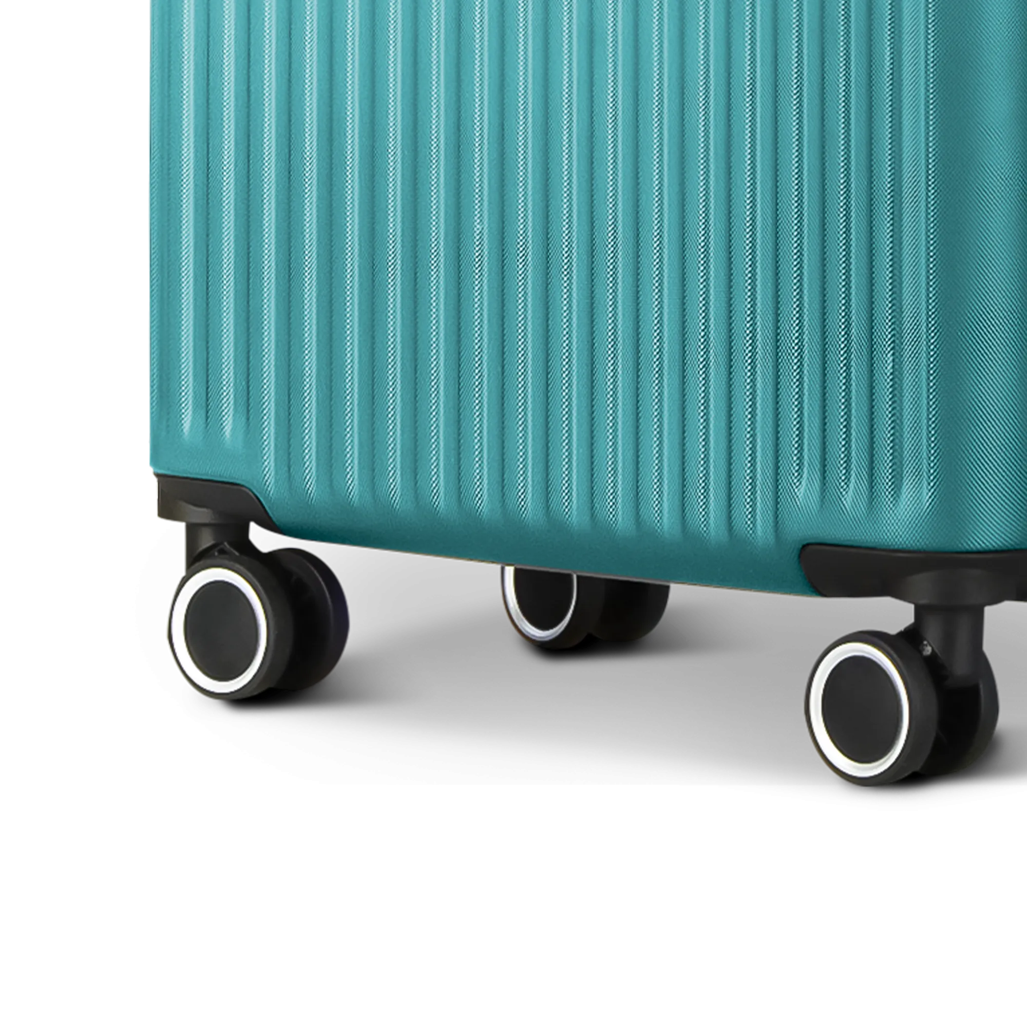 Vacay 20" Cabin Suitcase in Ocean